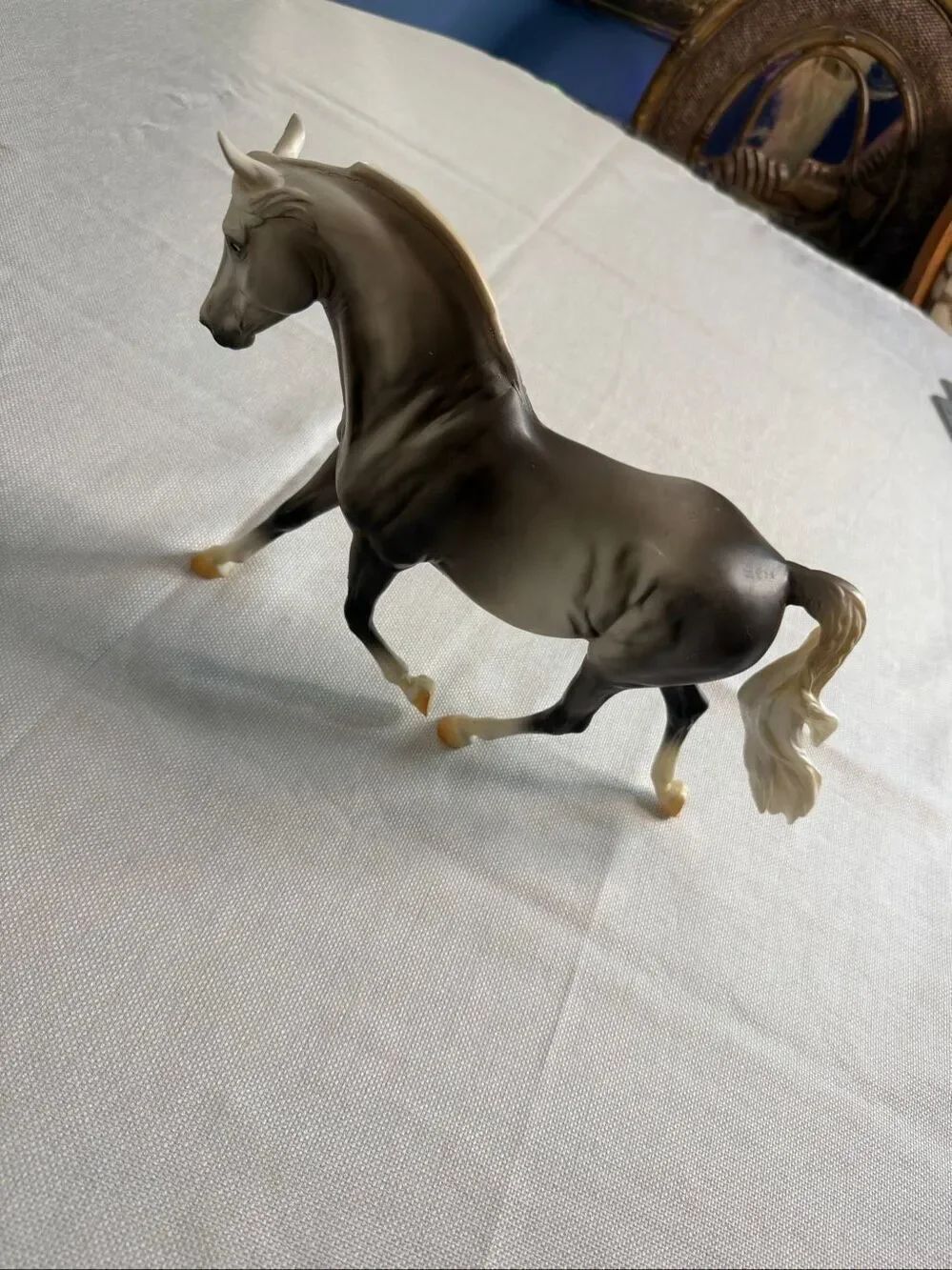 Breyer Traditional Dapple Gray Arabian Horse Model Figure White Mane Tail Collec